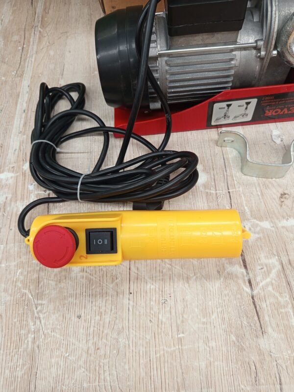 VEVOR Polipasto Eléctrico de Cable Capacidad de 250 kg Polipasto 510 W Altura de Elevación 12m Cable - Imagen 3