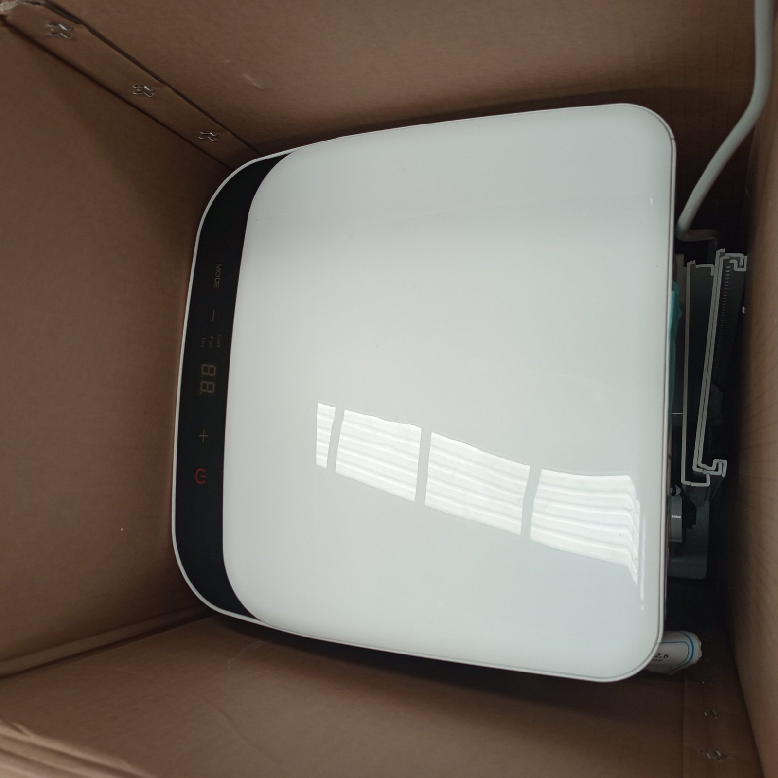 Aire Acondicionado Portátil 8000 BTU/2000 Frigorías - COMFEE - Imagen 4