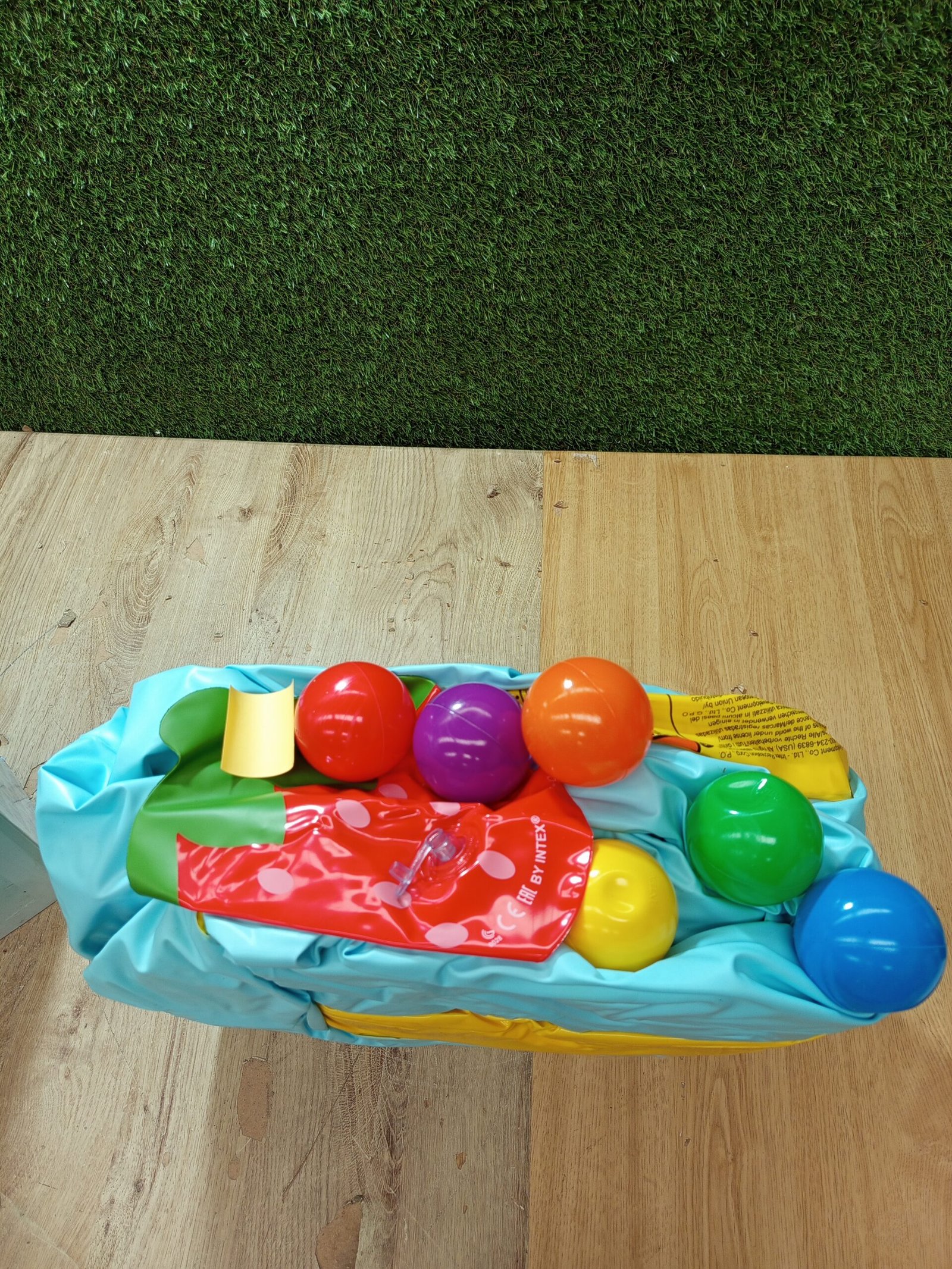 INTEX 57158 - Centro de juegos frutas - Imagen 3