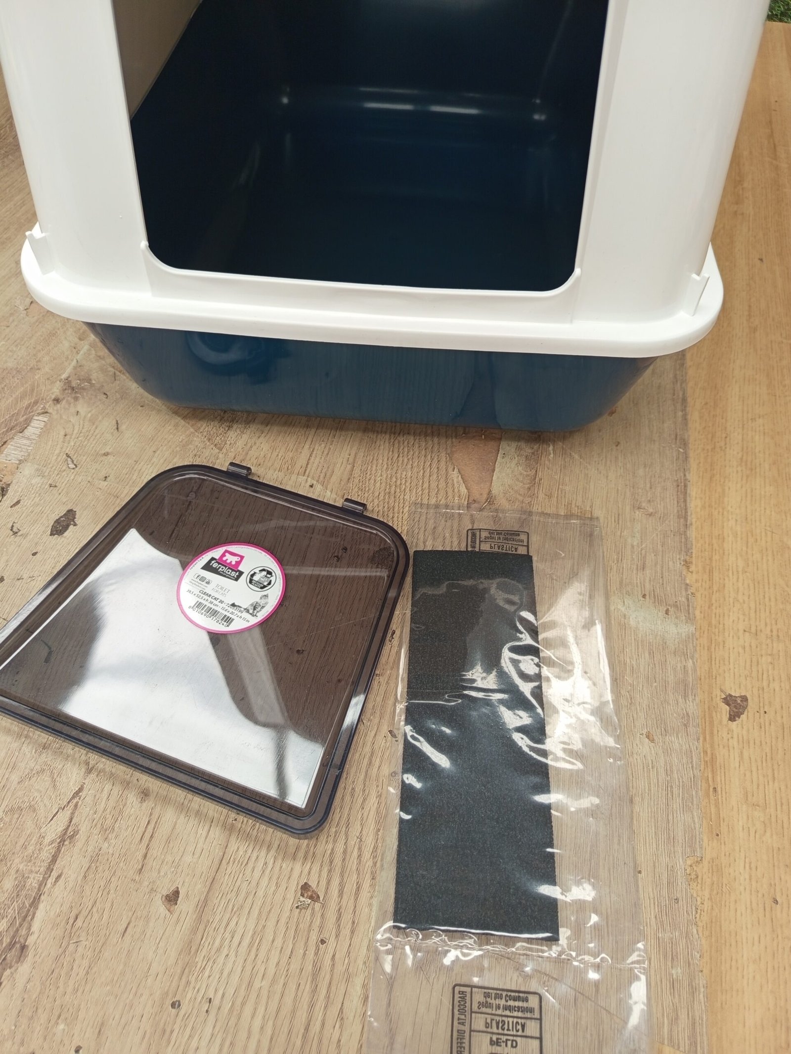 Arenero cerrado para gatos - Ferplast - Imagen 3