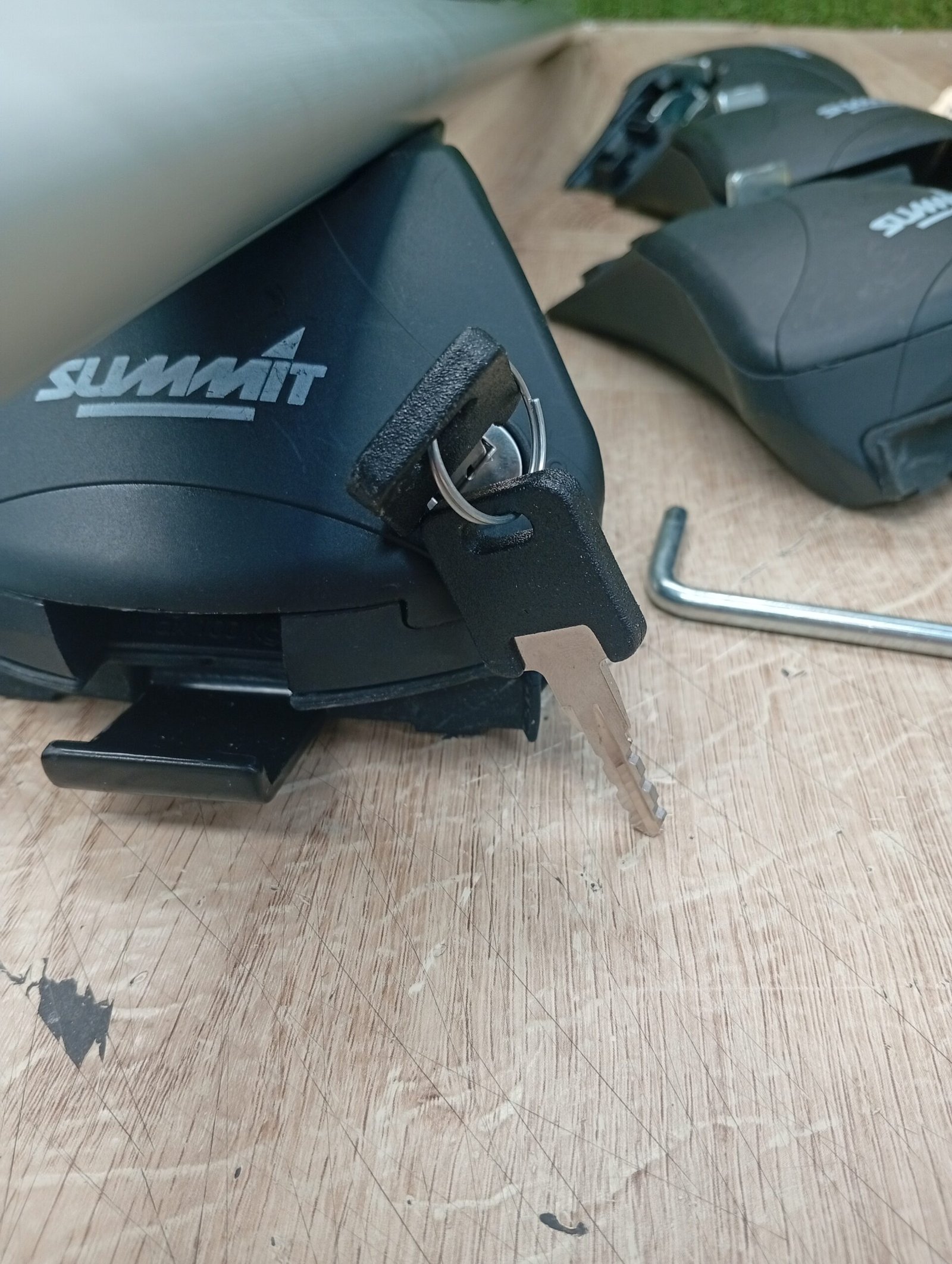 Baca integrada - Aluminio, 2 Unidades SUP-957 - Summit - Imagen 4