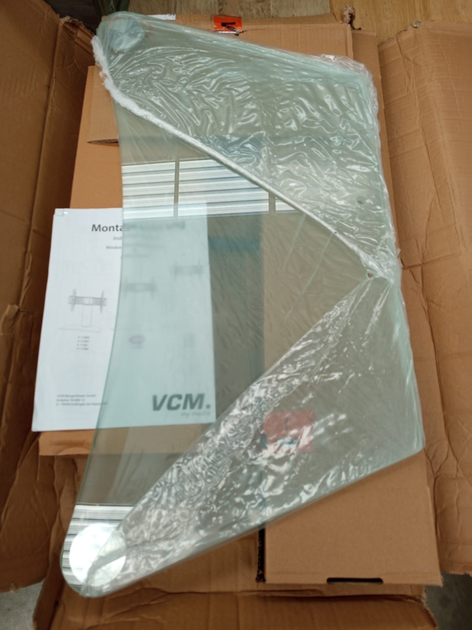 Soporte de mesa para TV VCM. - Imagen 4