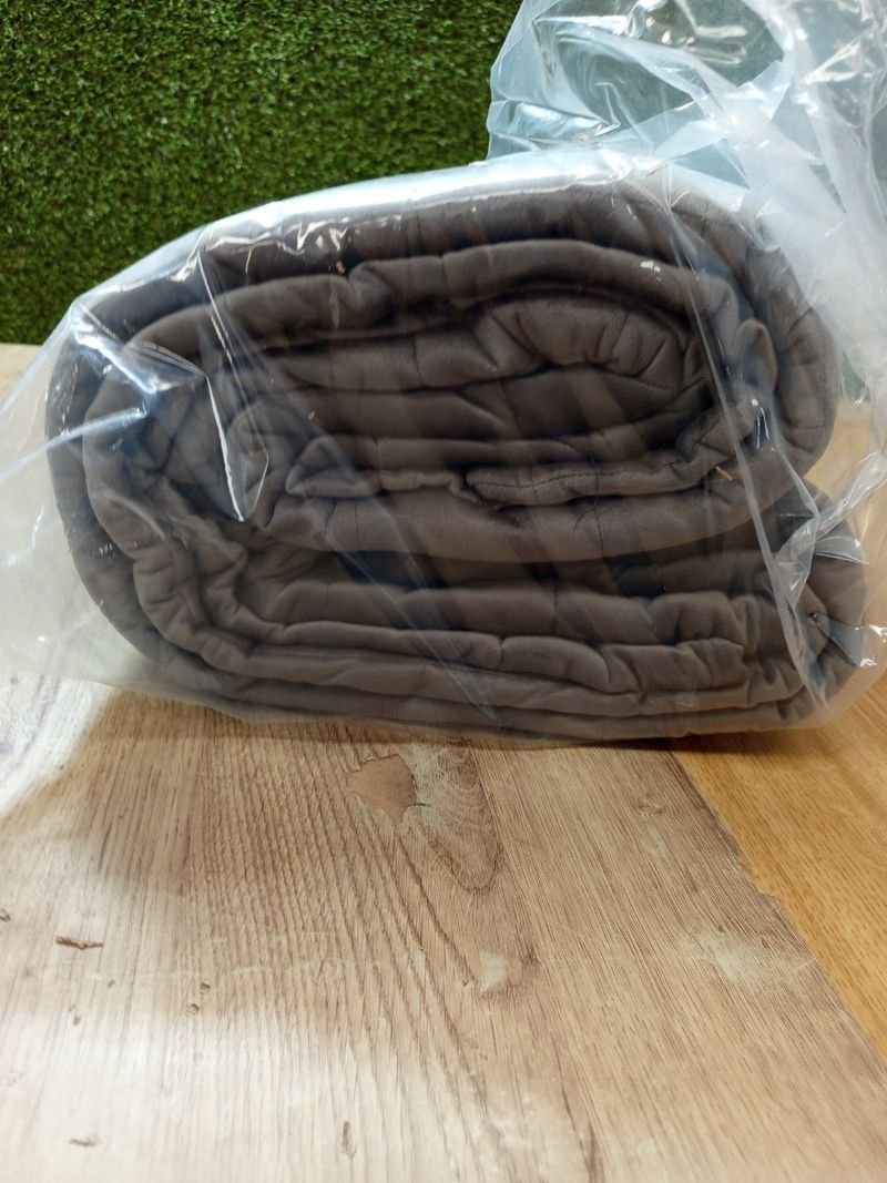 Manta con peso gris - 220x235cm - 11kg - Imagen 4