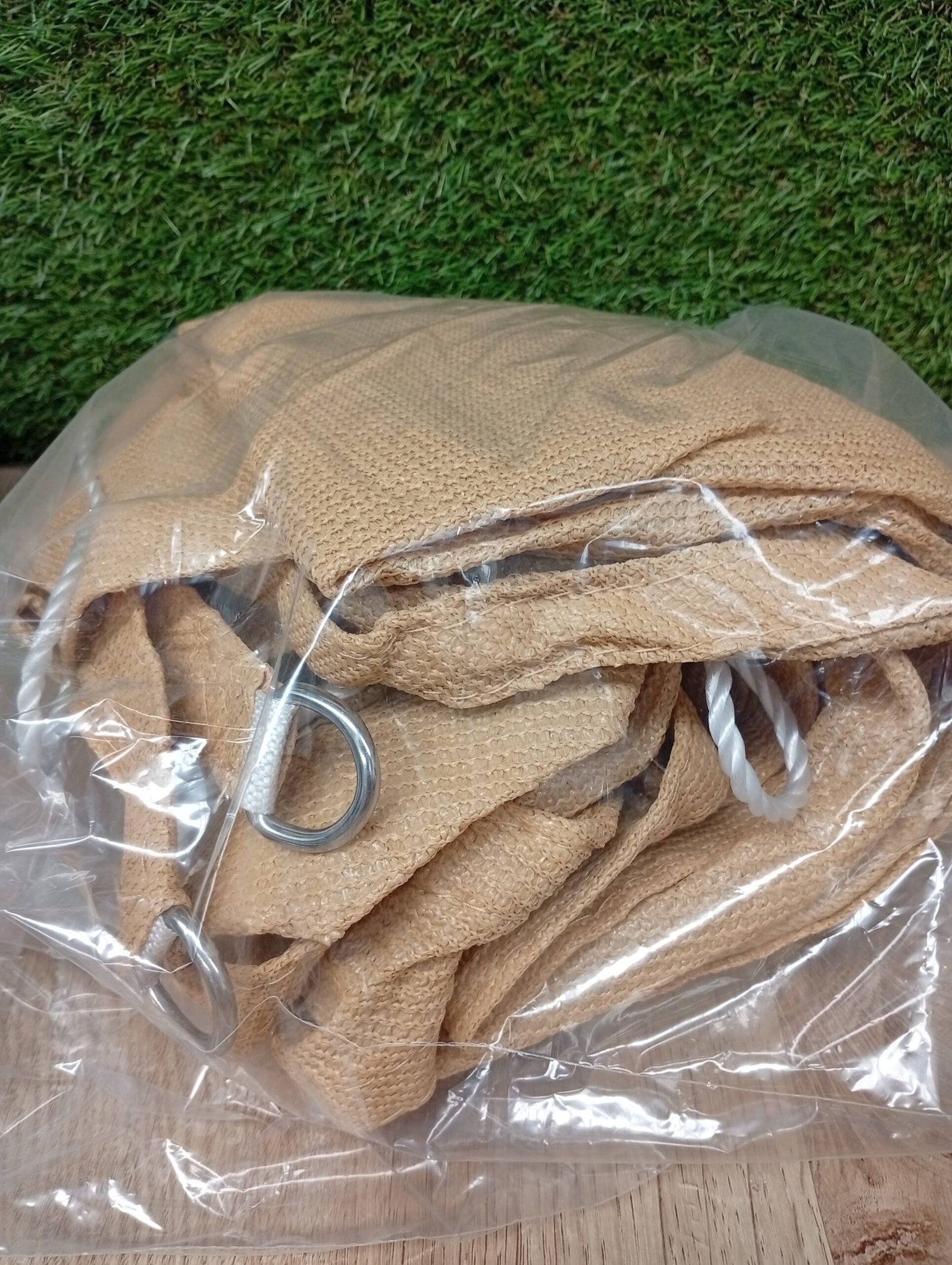 Toldo triangular - 3x3x3 m - HAIKUS. - Imagen 2