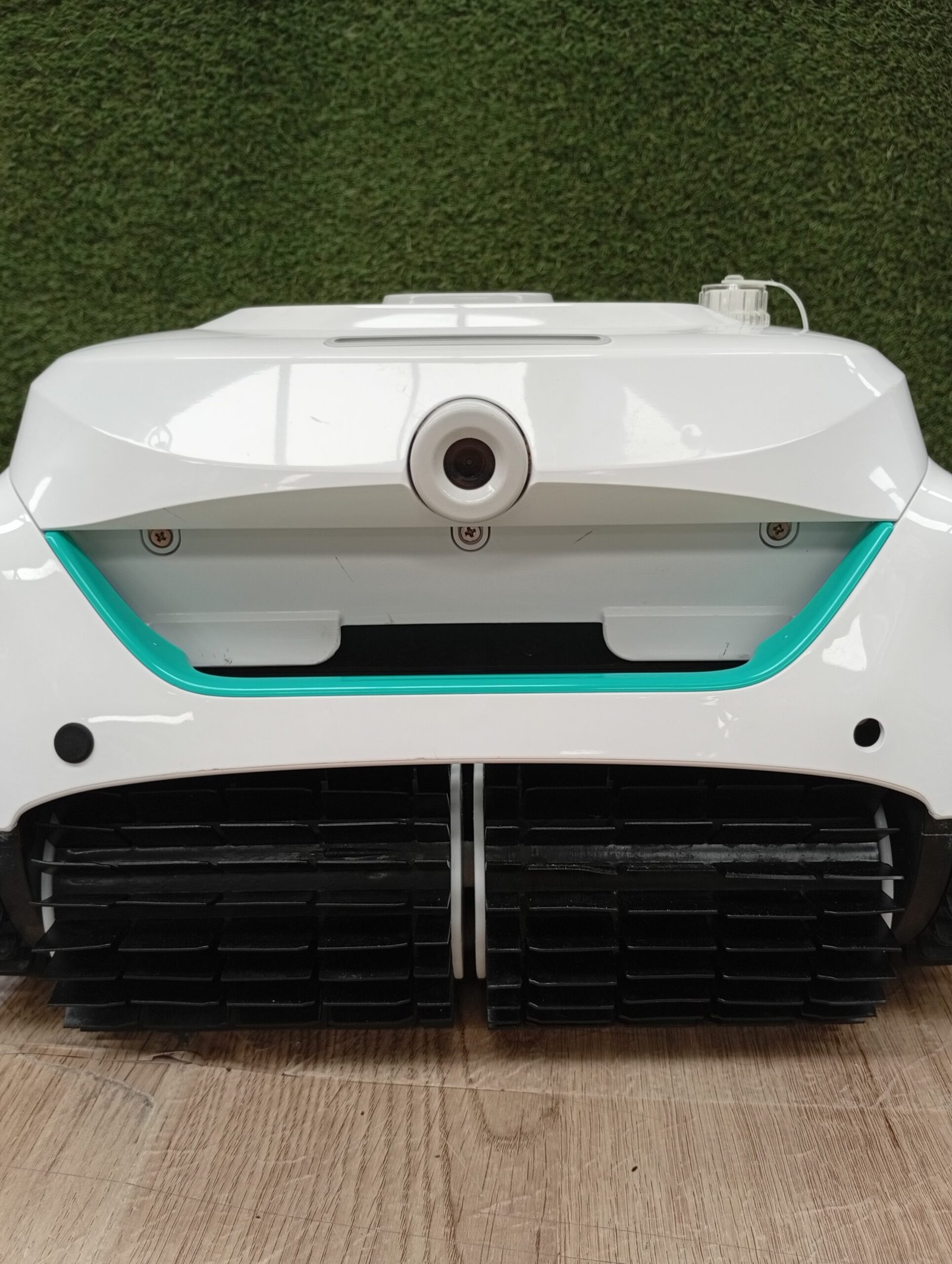 Robot de piscina - C2 Vision - WYBOT - Imagen 2