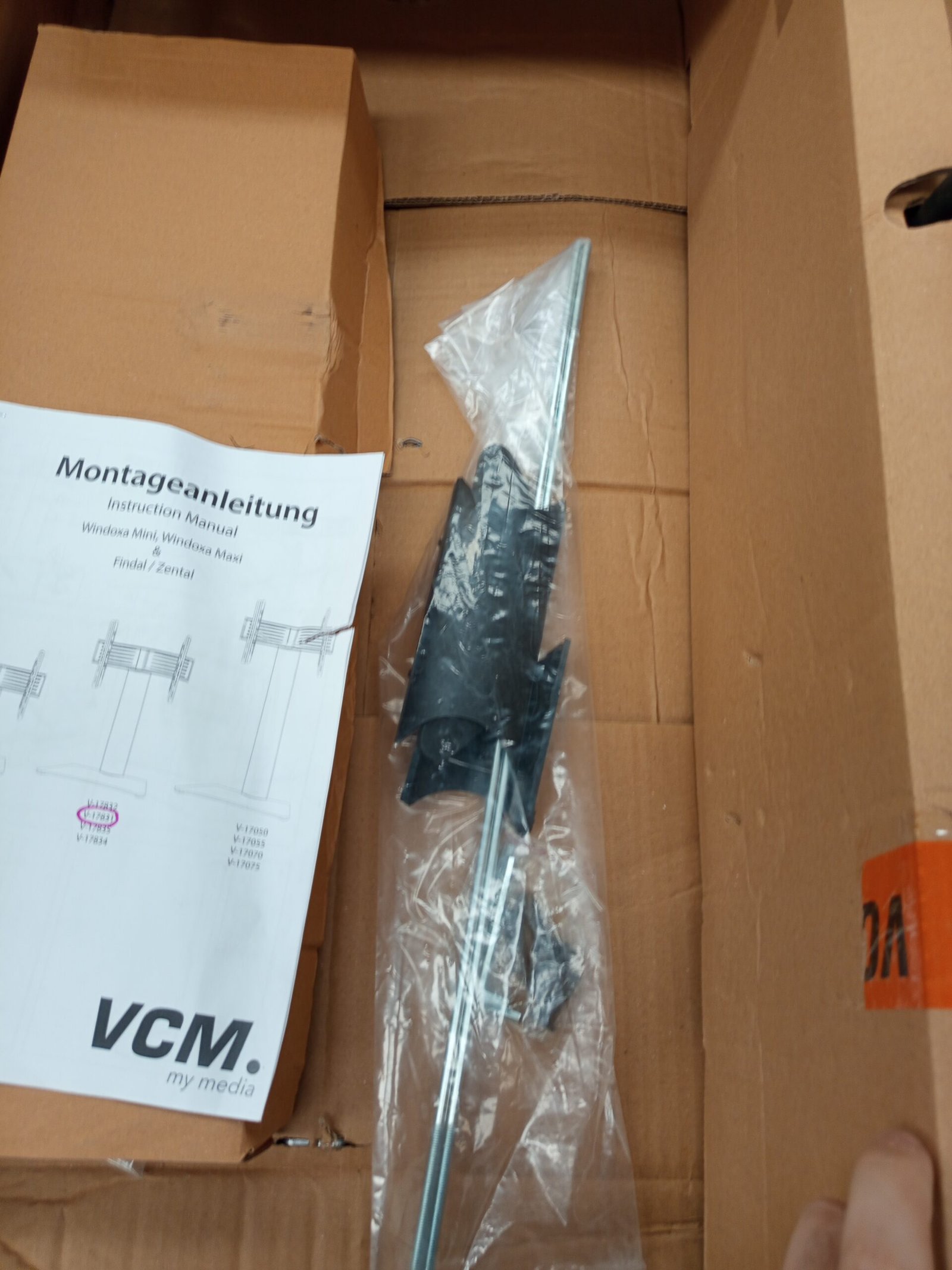 Soporte de mesa para TV VCM. - Imagen 2