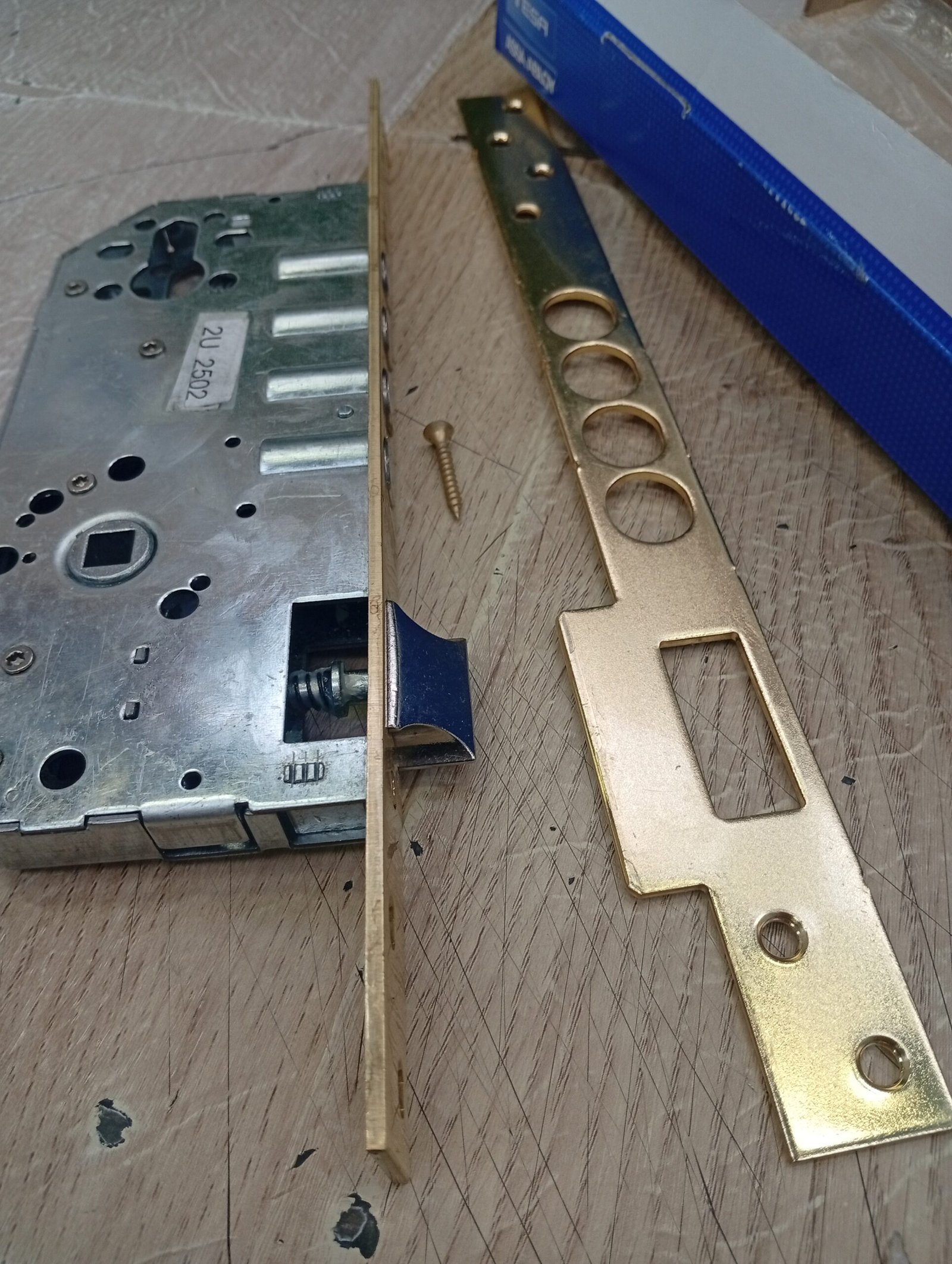 Cerradura de seguridad - R200B de 4 bulones - Tesa Assa Abloy - Imagen 5