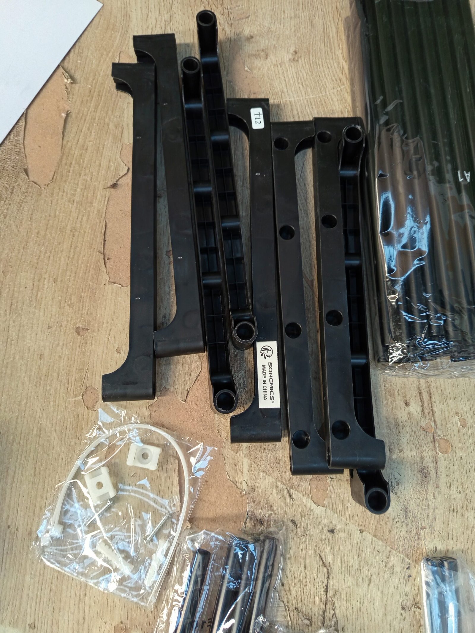 SONGMICS Zapatero de 4 Niveles LSA14BKV2 - Imagen 5