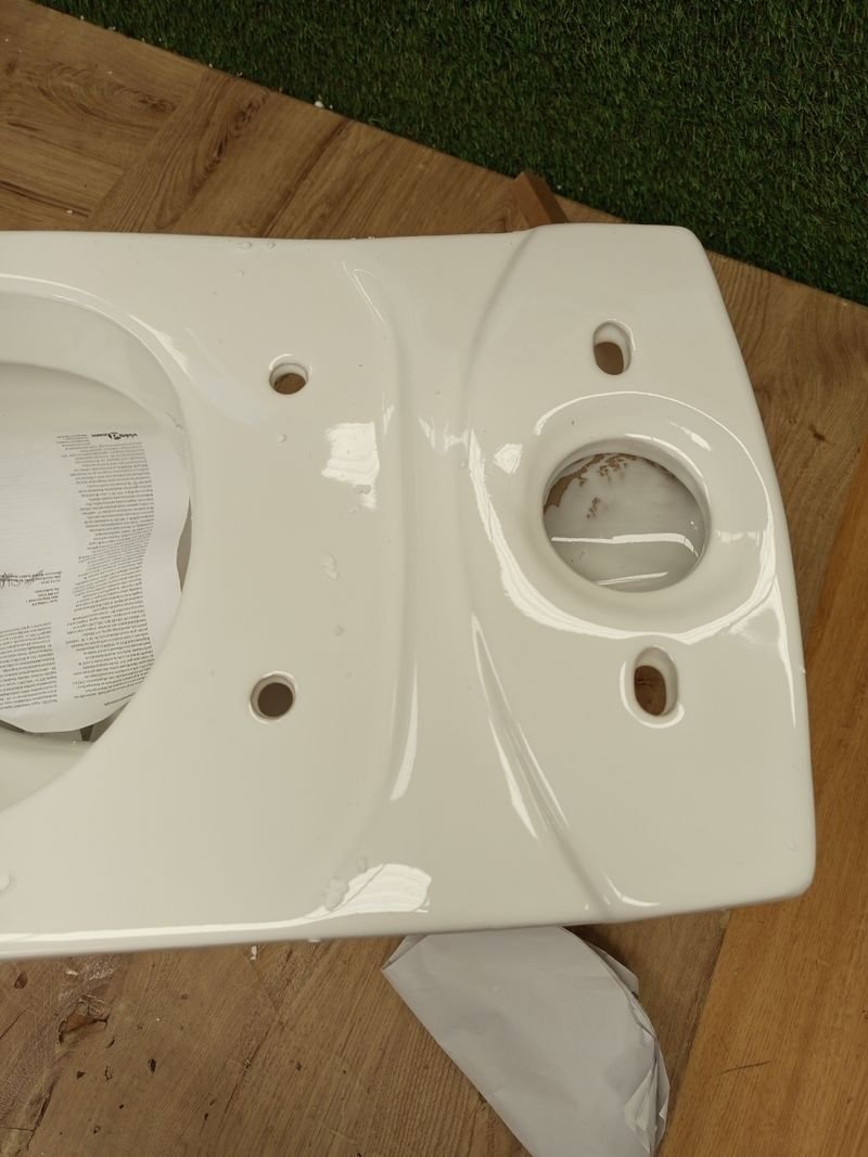 Inodoro cerámico blanco - Imagen 5