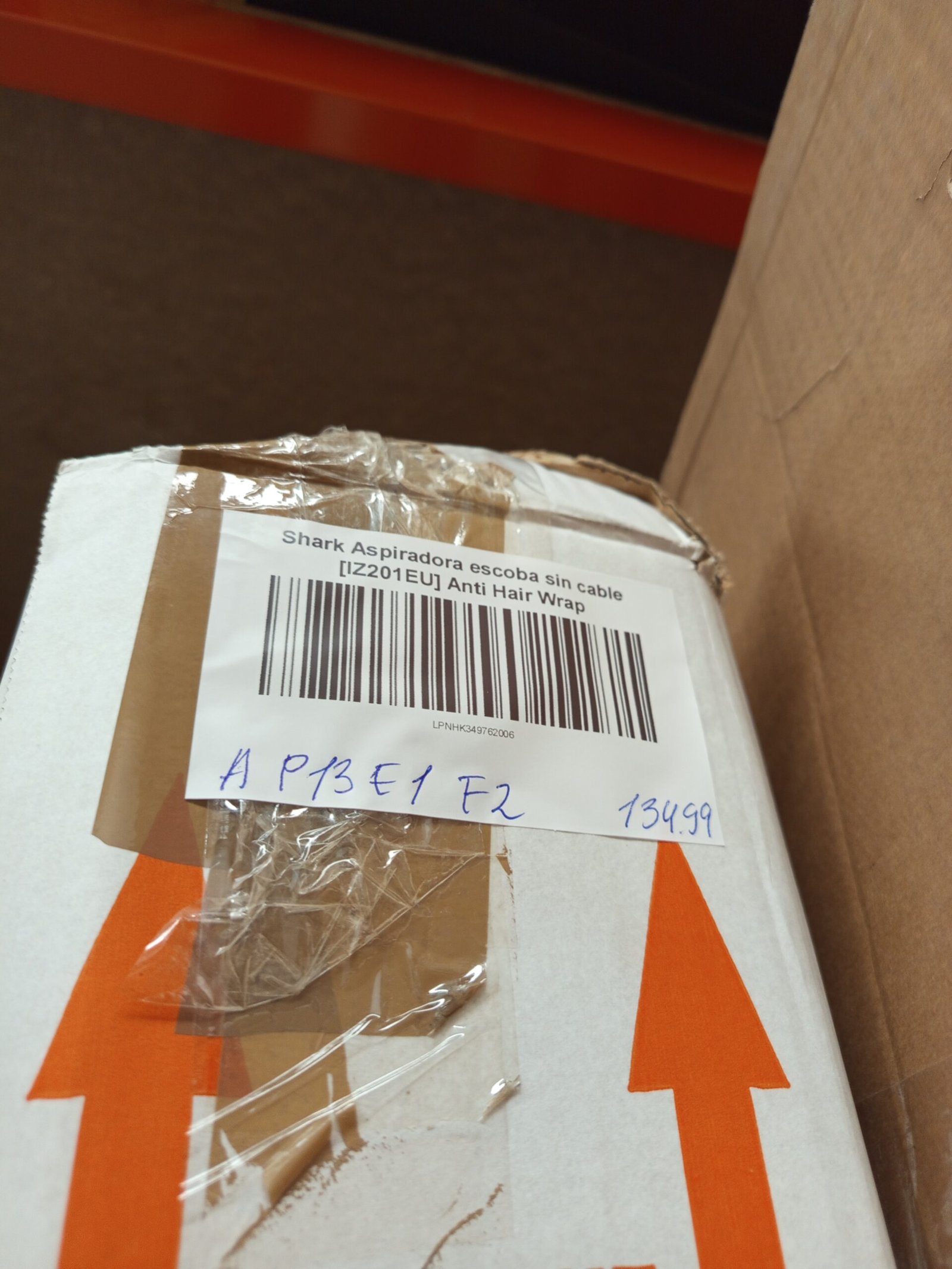 Shark Aspiradora escoba sin cable - Imagen 8