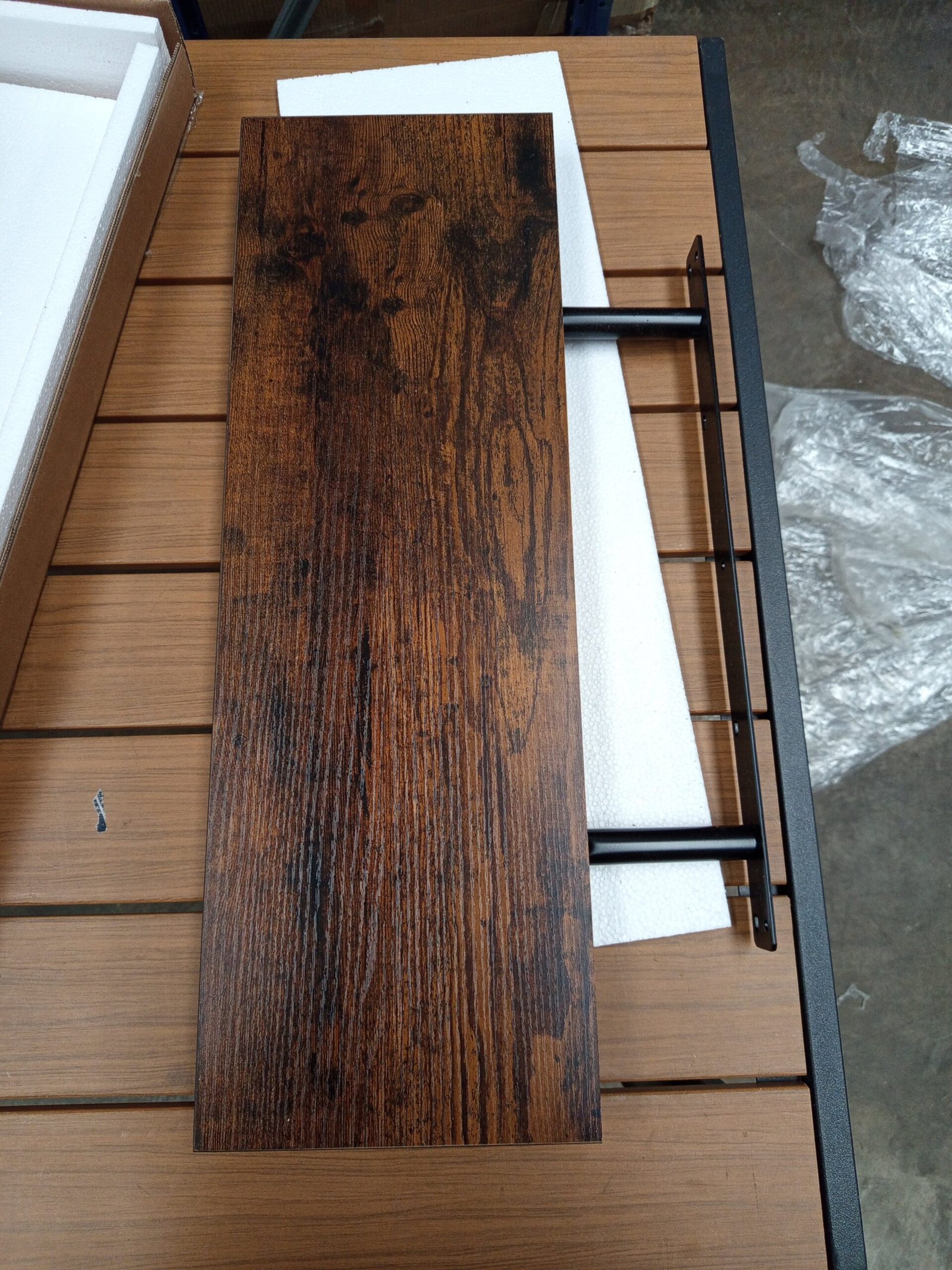 VASAGLE LWS26BX Estante Flotante Marrón Rústico - Imagen 4