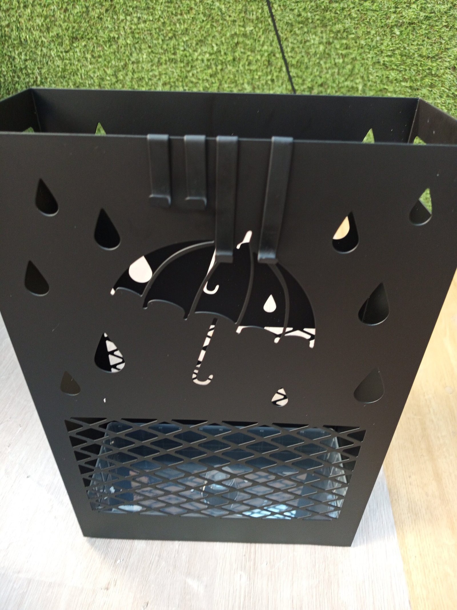 SONGMICS Metal Umbrella LUC004B01 - Imagen 5