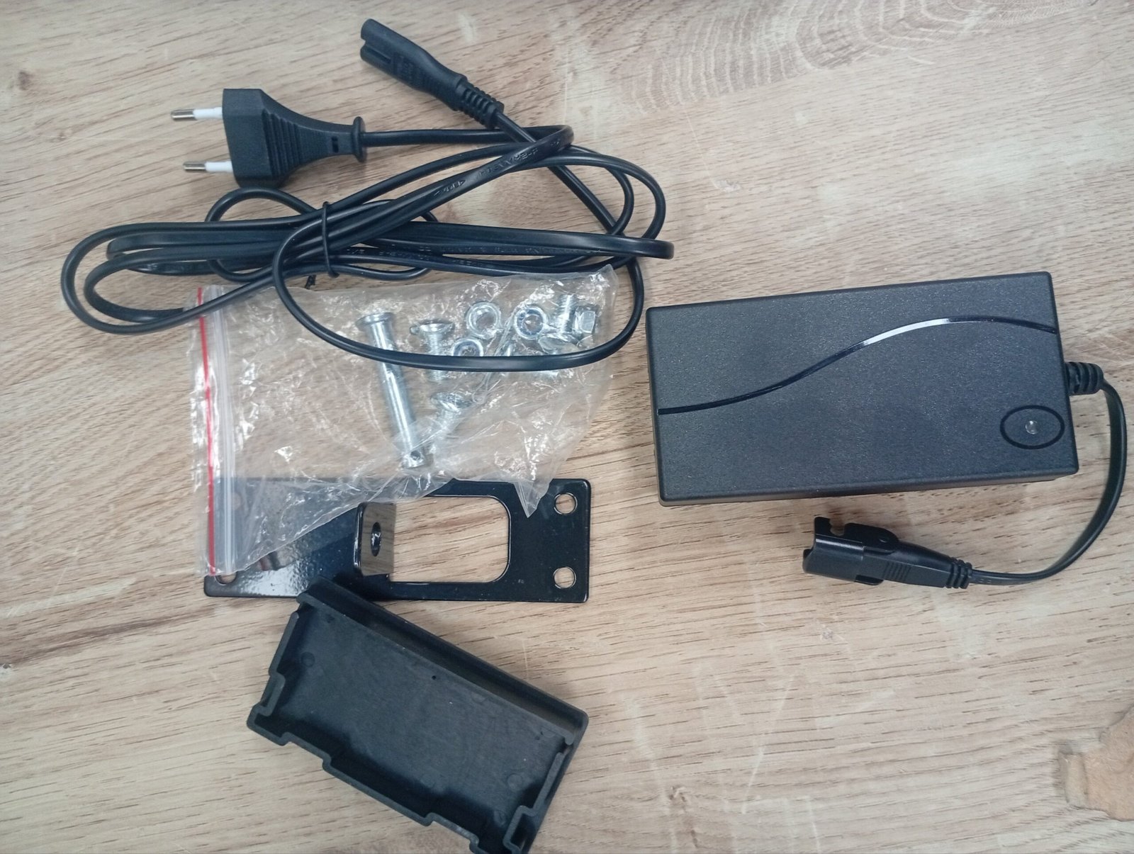 VEVOR SOPORTE DE BASE PARA TV - Imagen 4