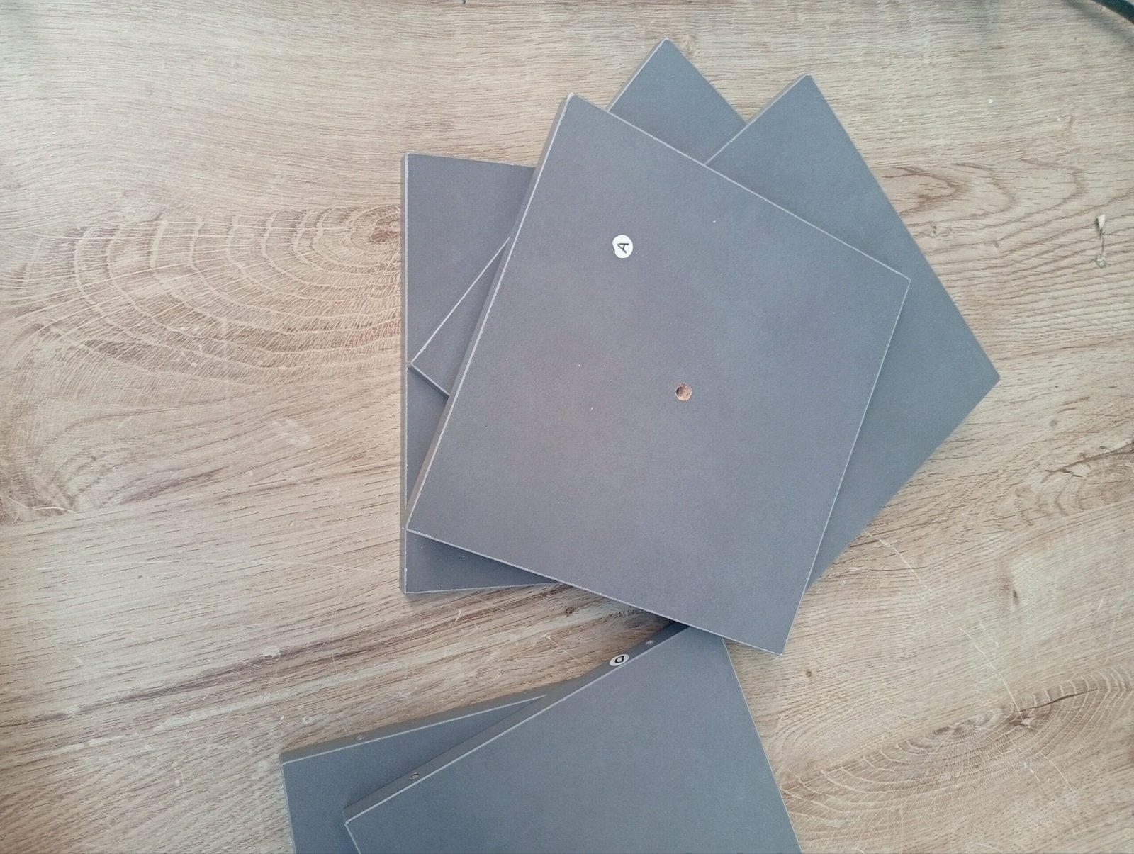 VASAGLE LBC072G49 ESTANTERÍA DE ESQUINA DE PARED - Imagen 6