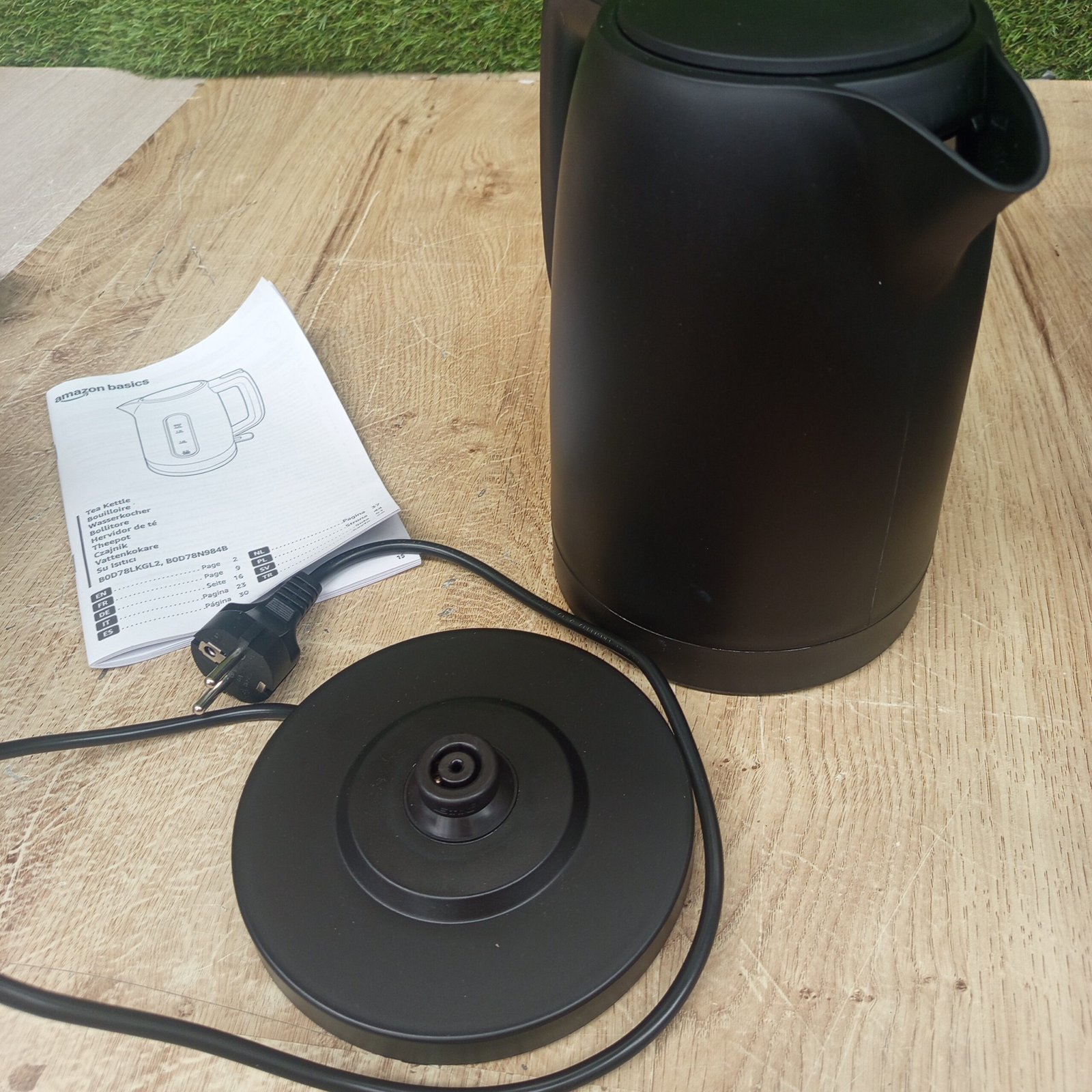 Hervidor de Agua Eléctrico - Amazon Basics - Imagen 7