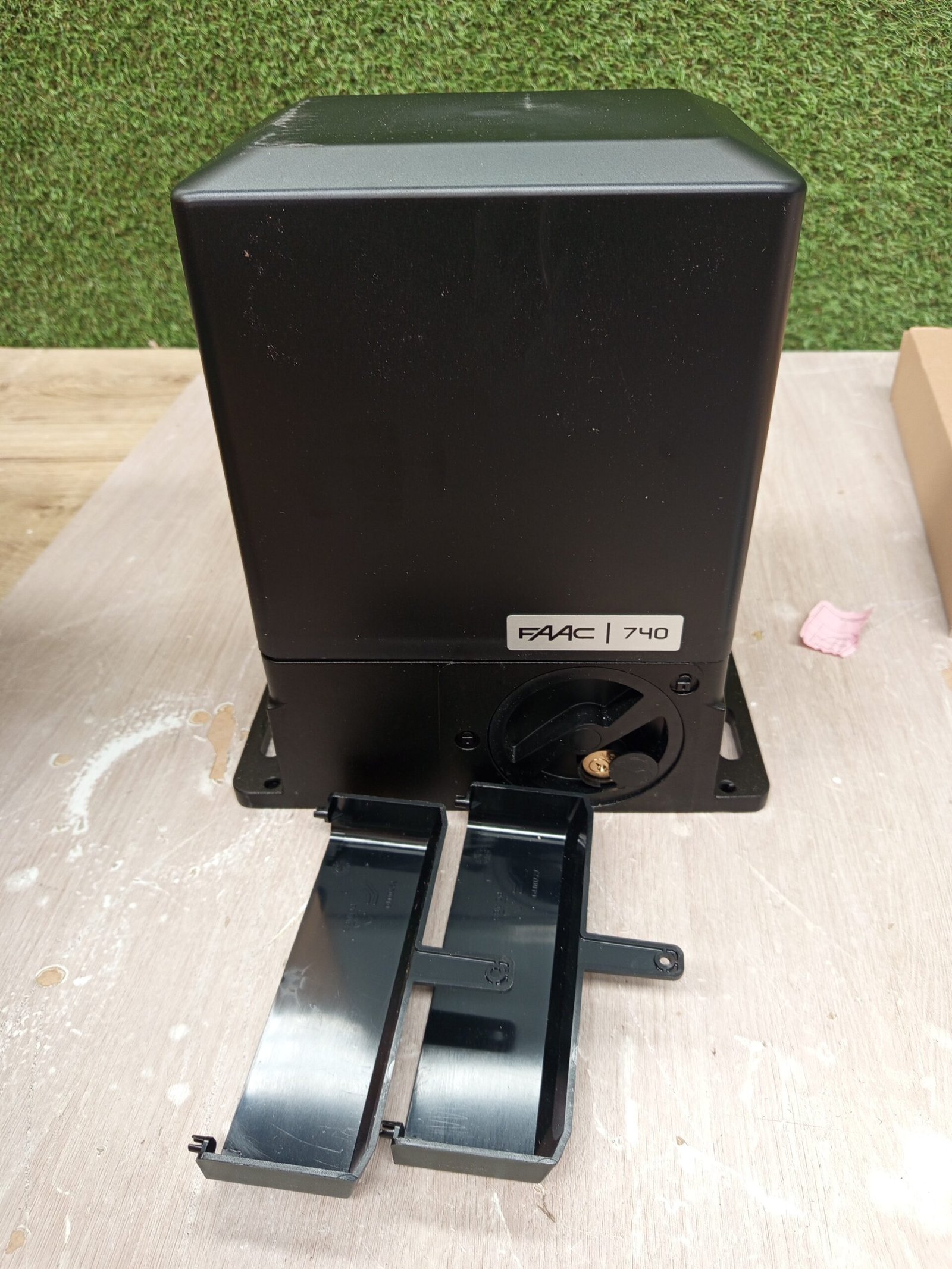 FAAC - Modelo Delta 2 - Código 1056303445 - Kit de automatización para puertas. - Imagen 6