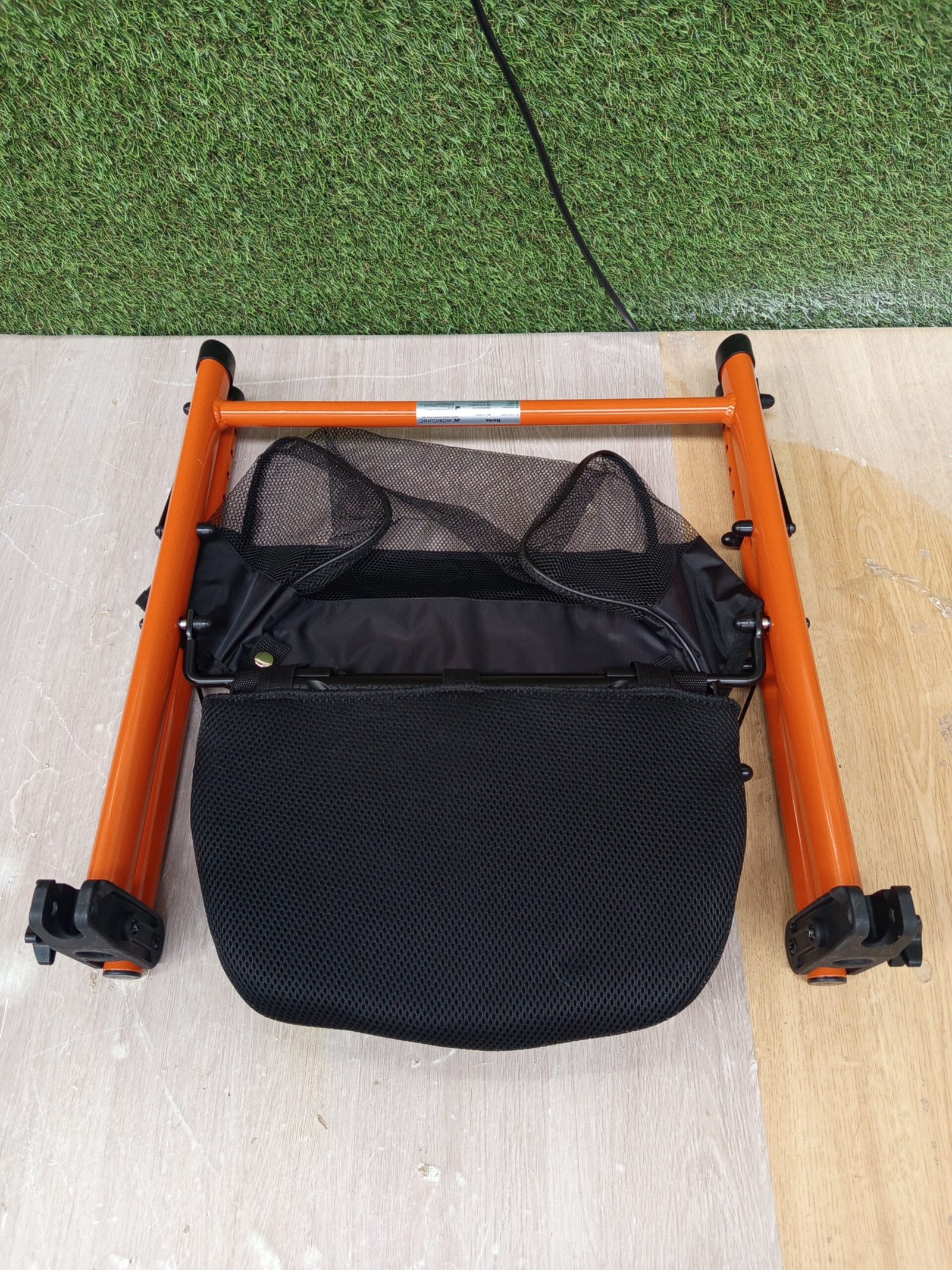 Mobiclinic, Andador Plegable, Ligero, Nerón. - Imagen 4