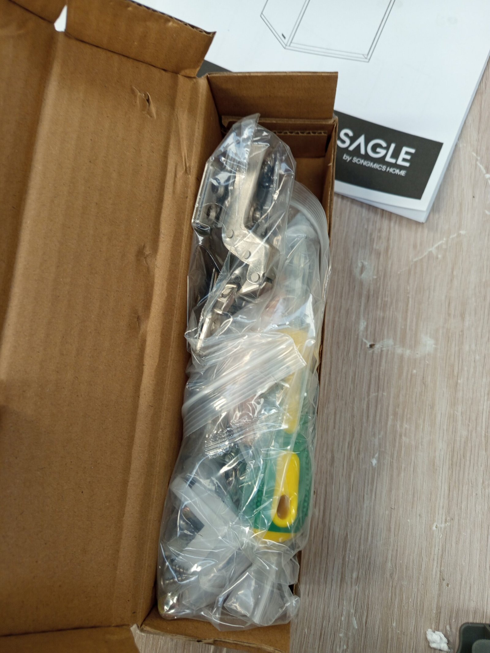 VASAGLE Kailyn Colección - Armario de Baño BBK742N01. - Imagen 4