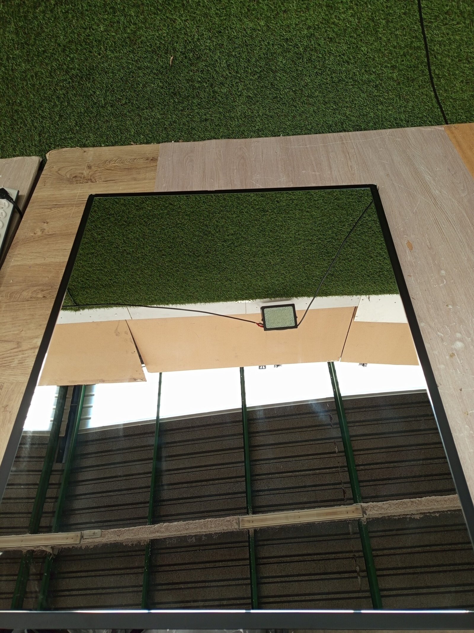 Espejo con marco negro - Imagen 8