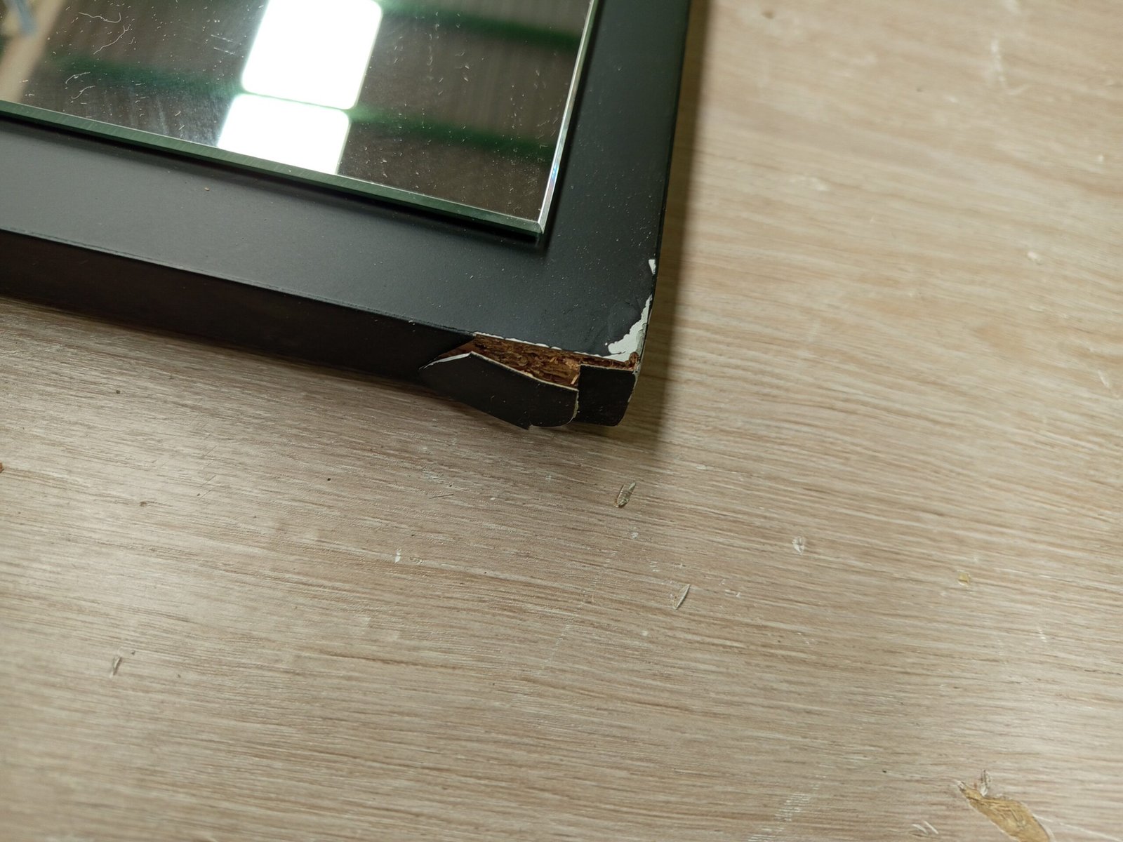 Espejo con marco negro - Imagen 4