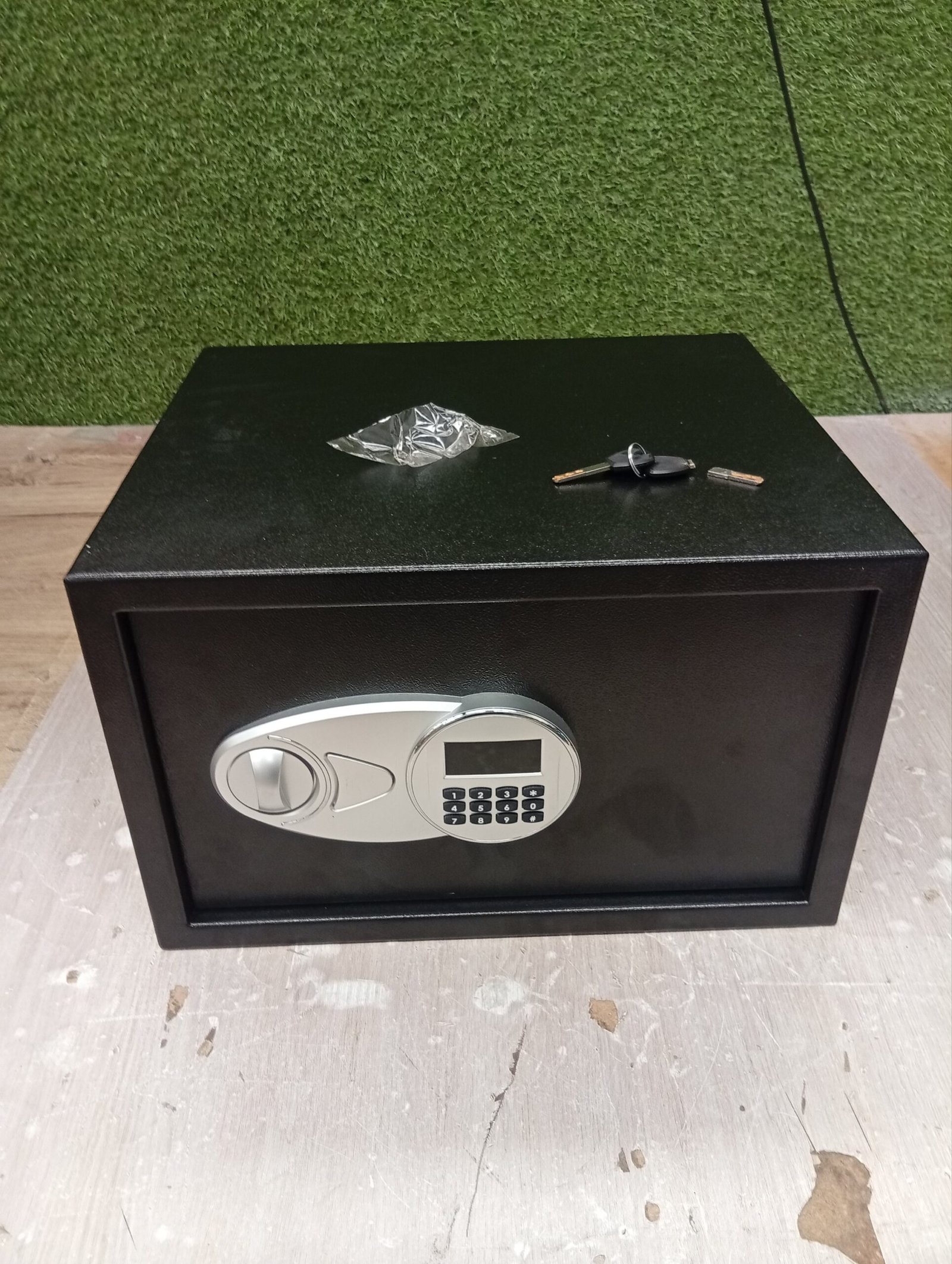 Amazon Basics Caja Fuerte de Seguridad. - Imagen 8