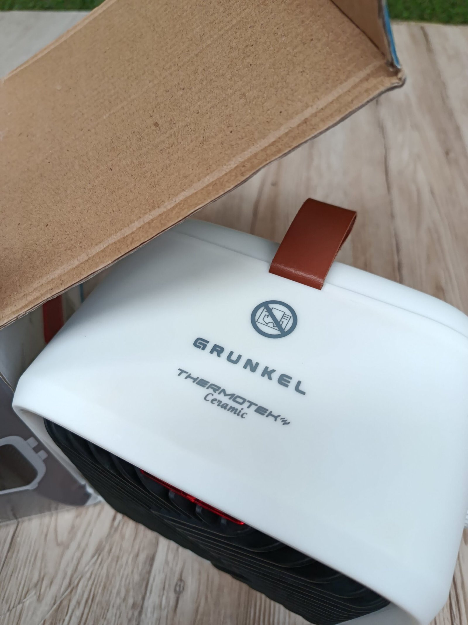 Calefactor Cerámico - CF-1500CM - GRUNKEL - Imagen 5