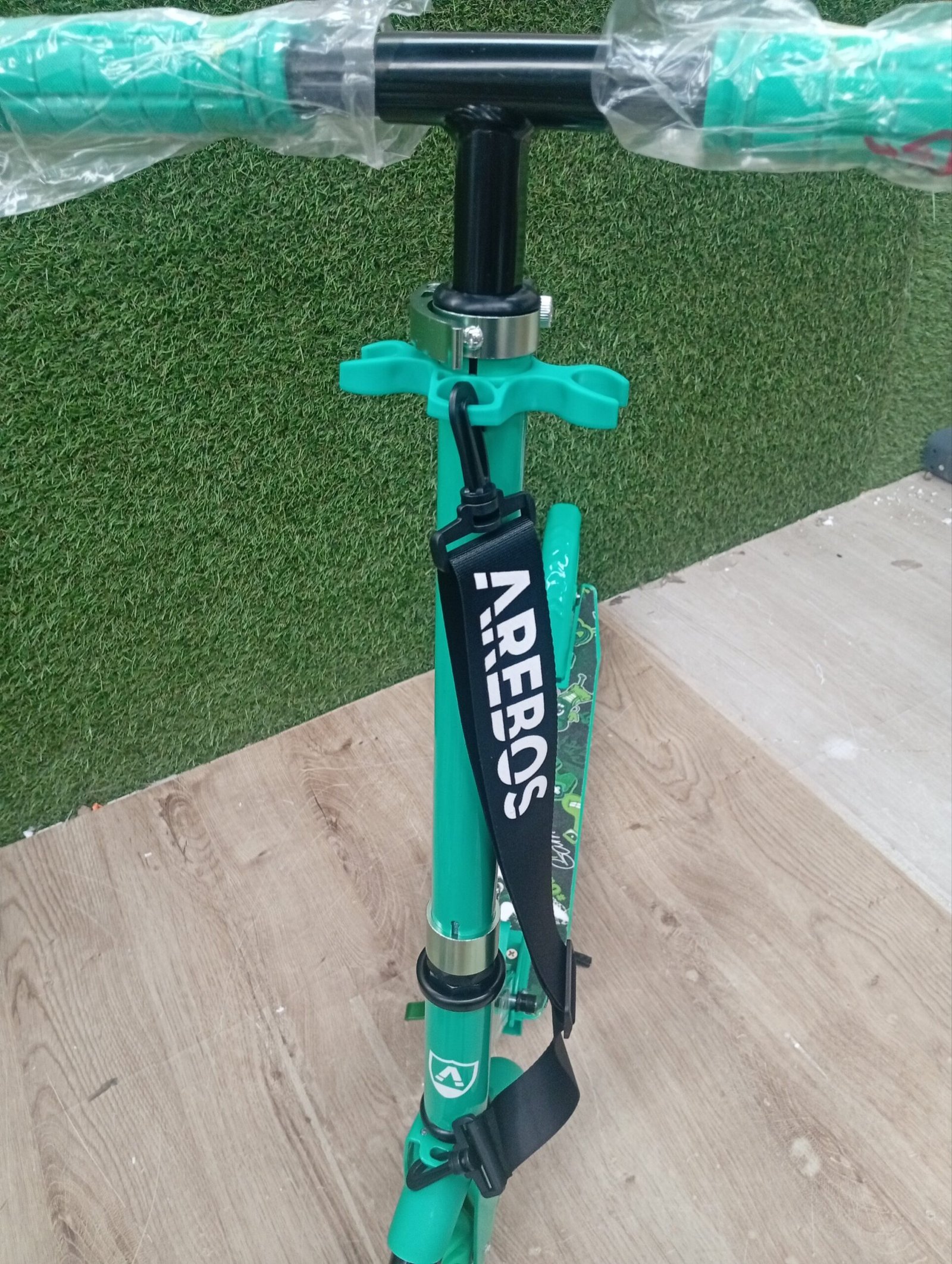 Arebos Graffiti en Patinete - Imagen 5