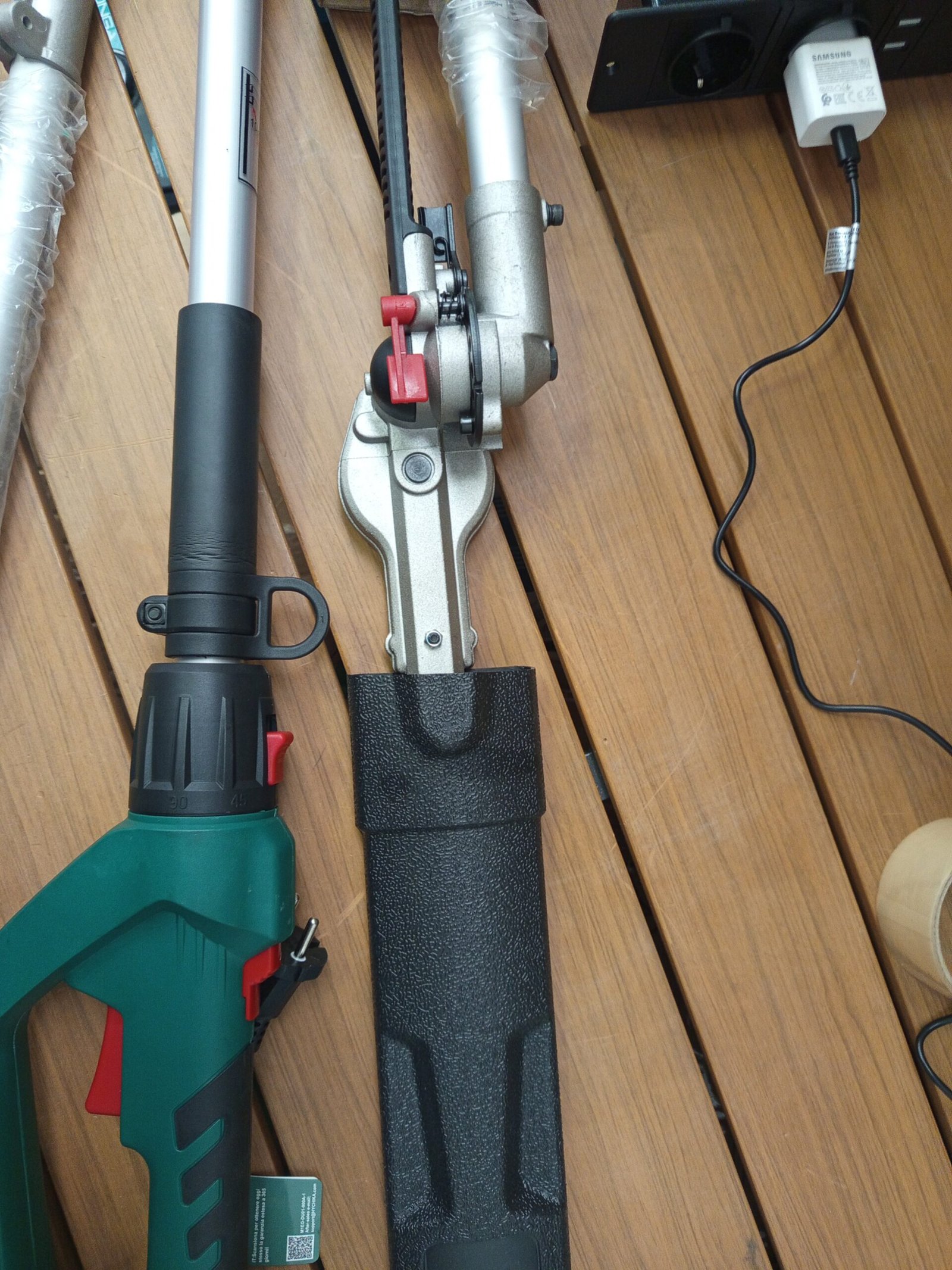 HYCHIKA Cortasetos Electrico Telescopico 900W - Imagen 5