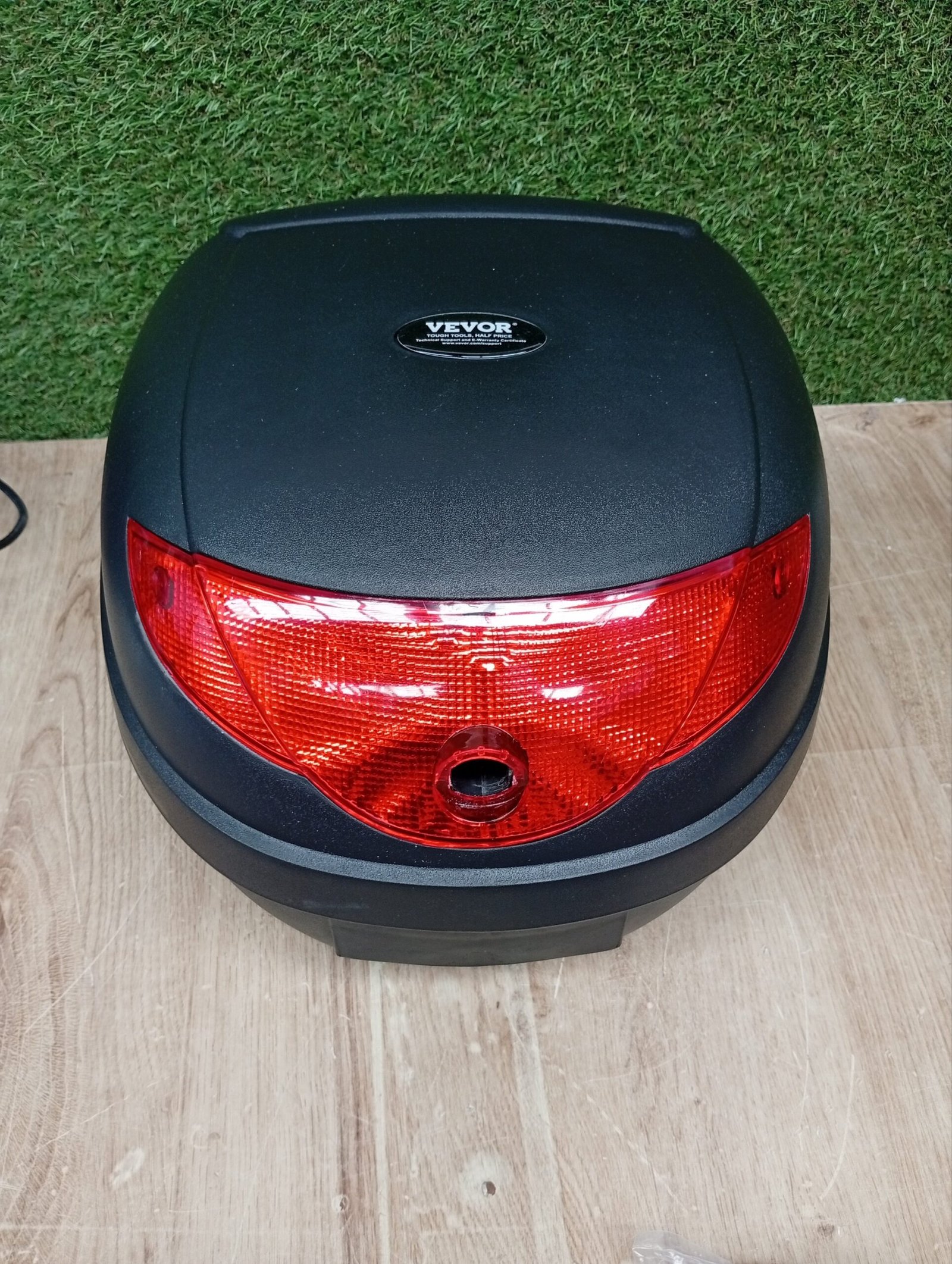 Vevor Baúl Portacascos Universal - Imagen 8