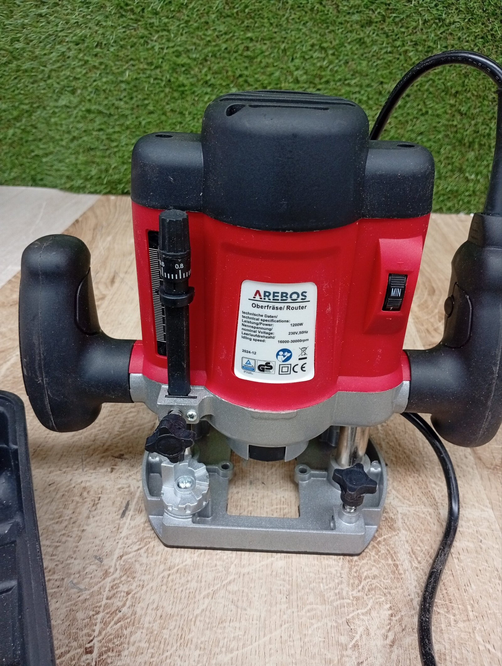 Fresadora - 11 piezas - Arebos. - Imagen 7