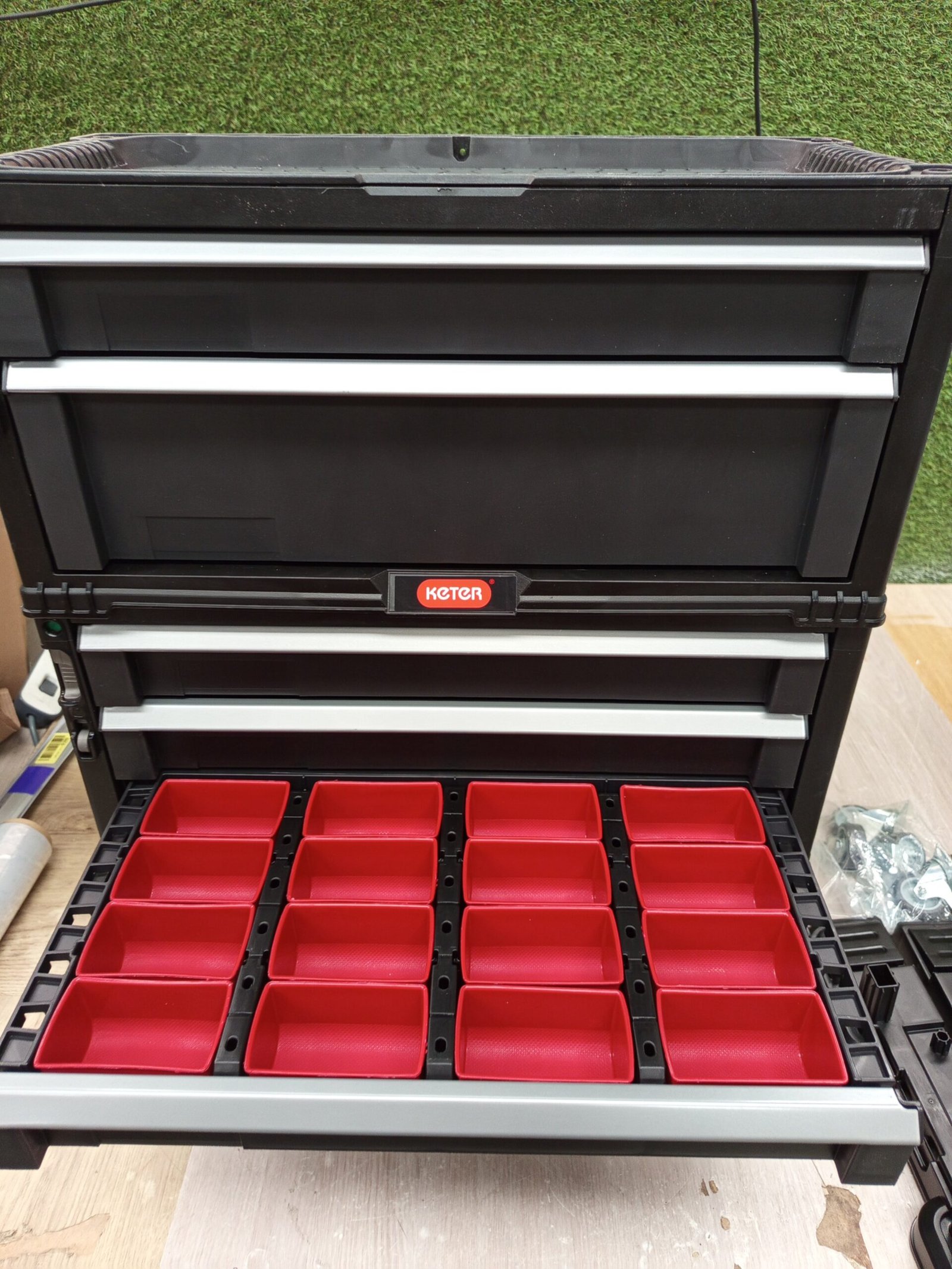 Keter- Carro de herramientas con 7 cajones. - Imagen 8