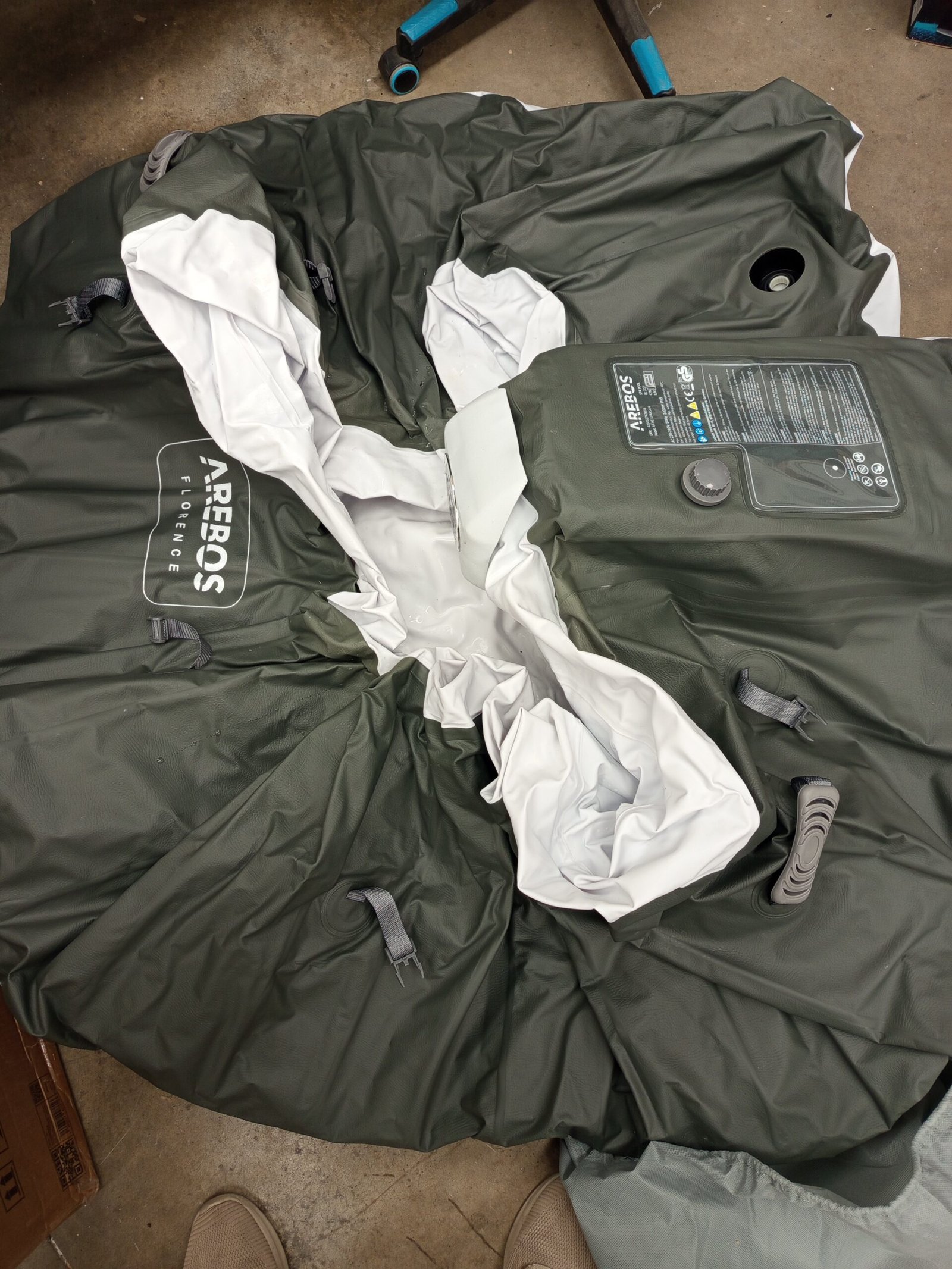 Arebos Piscina de hidromasaje Florence cuadrada 2400W - Imagen 7