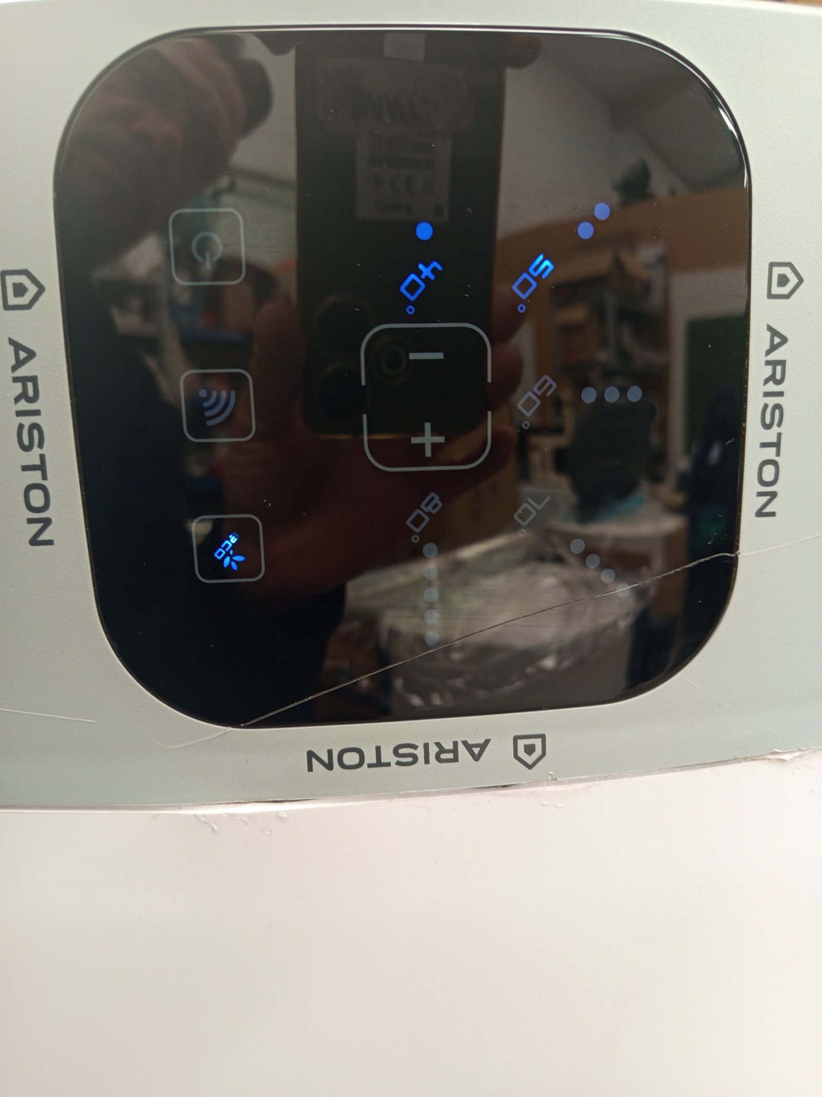 Ariston Velis Wifi - Termo Eléctrico 100L Plano Bajo Consumo. - Imagen 3