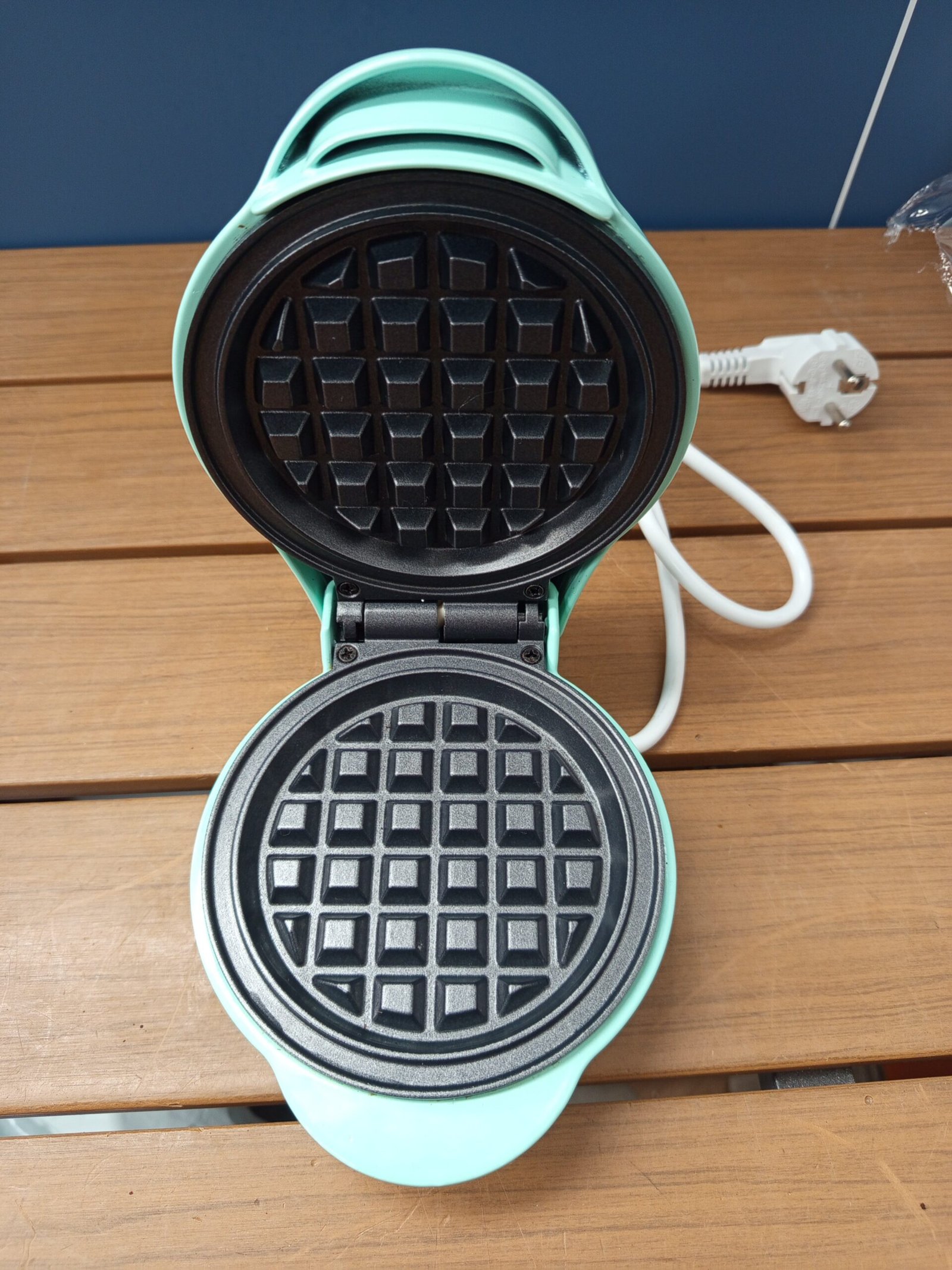 Bestron Mini gofrera, Gofrera para gofres de gofres pequeños. - Imagen 3